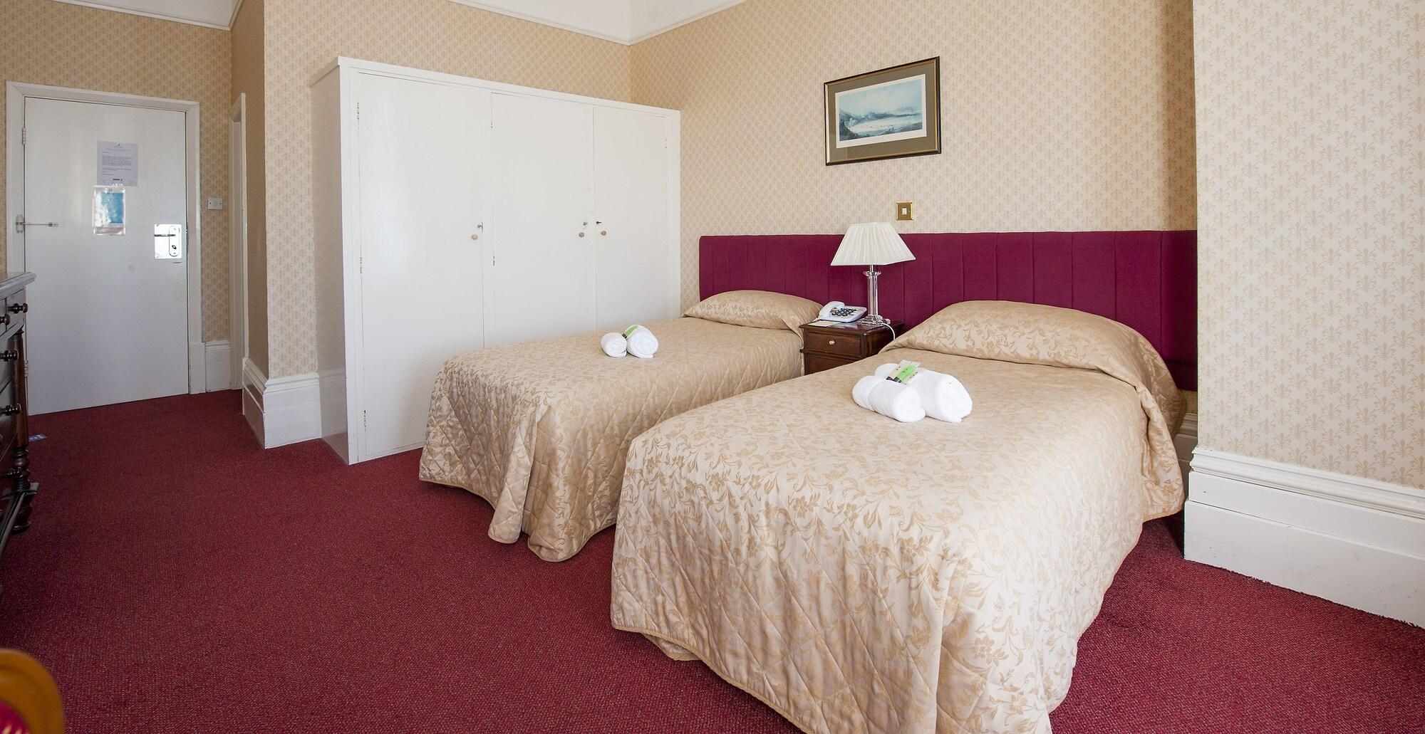 Albany Lions Hotel Истбурн Экстерьер фото