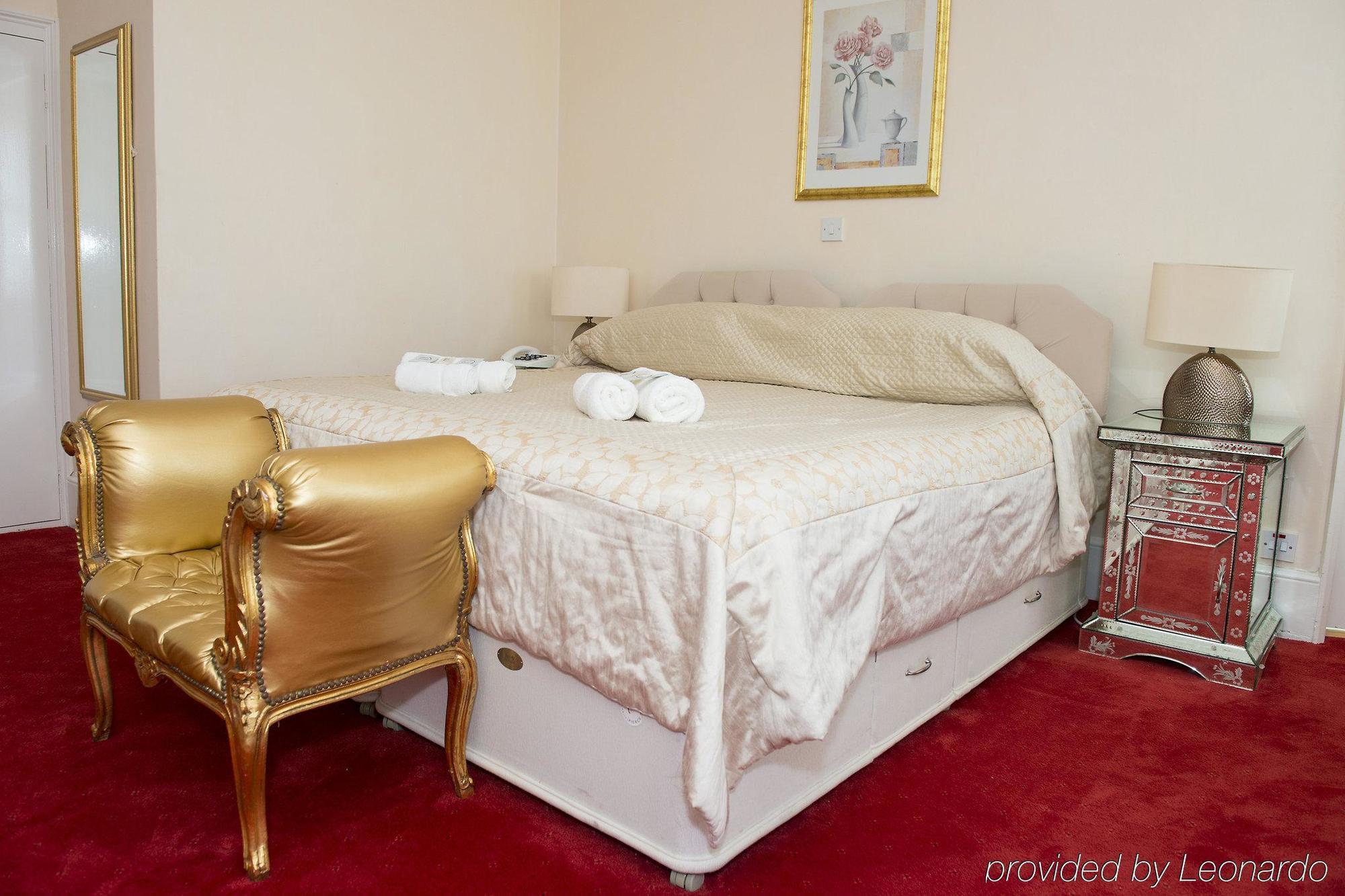 Albany Lions Hotel Истбурн Экстерьер фото