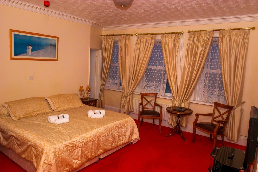 Albany Lions Hotel Истбурн Экстерьер фото