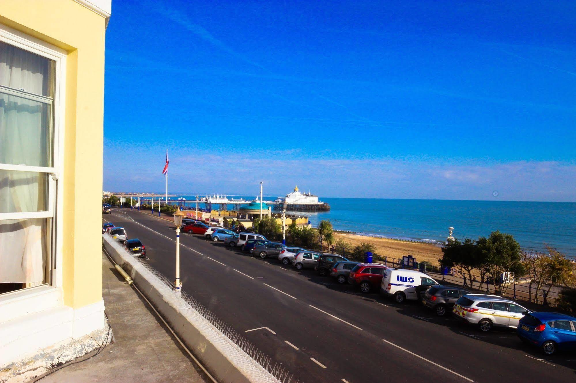 Albany Lions Hotel Истбурн Экстерьер фото