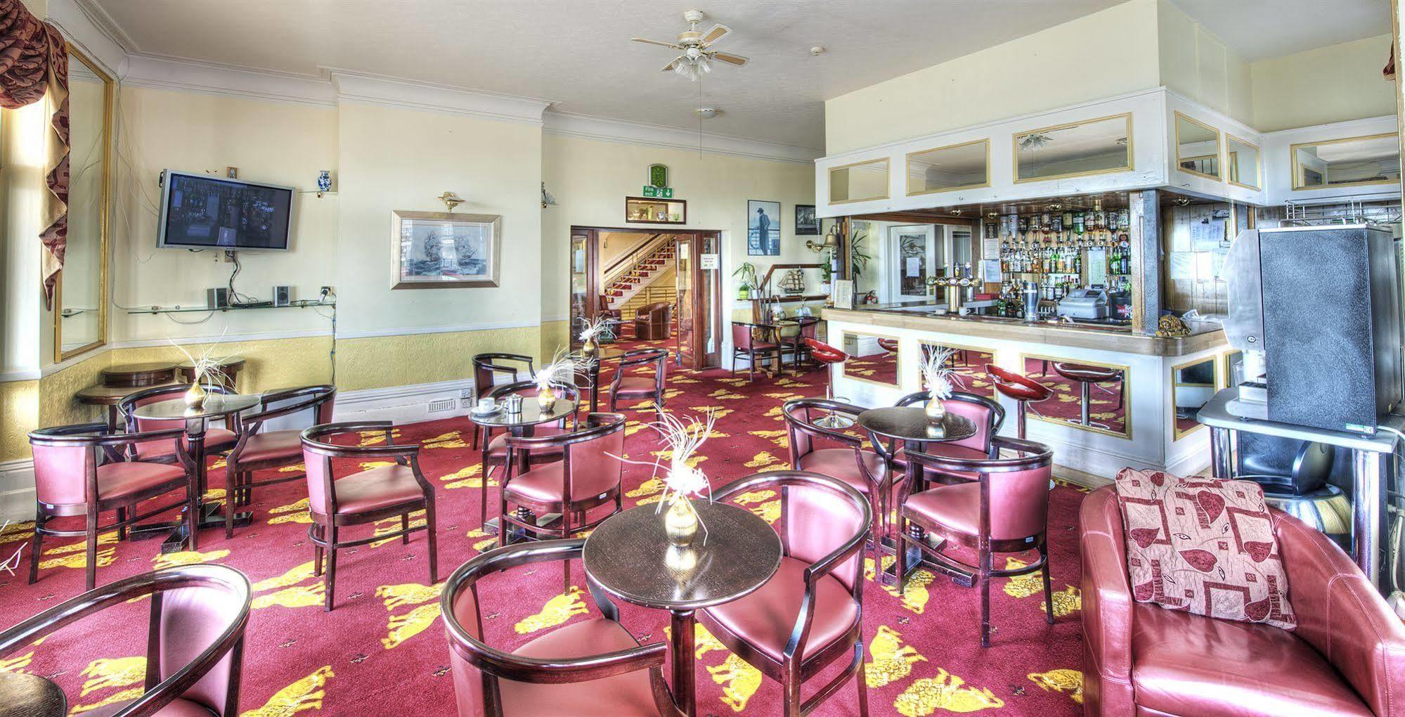 Albany Lions Hotel Истбурн Экстерьер фото